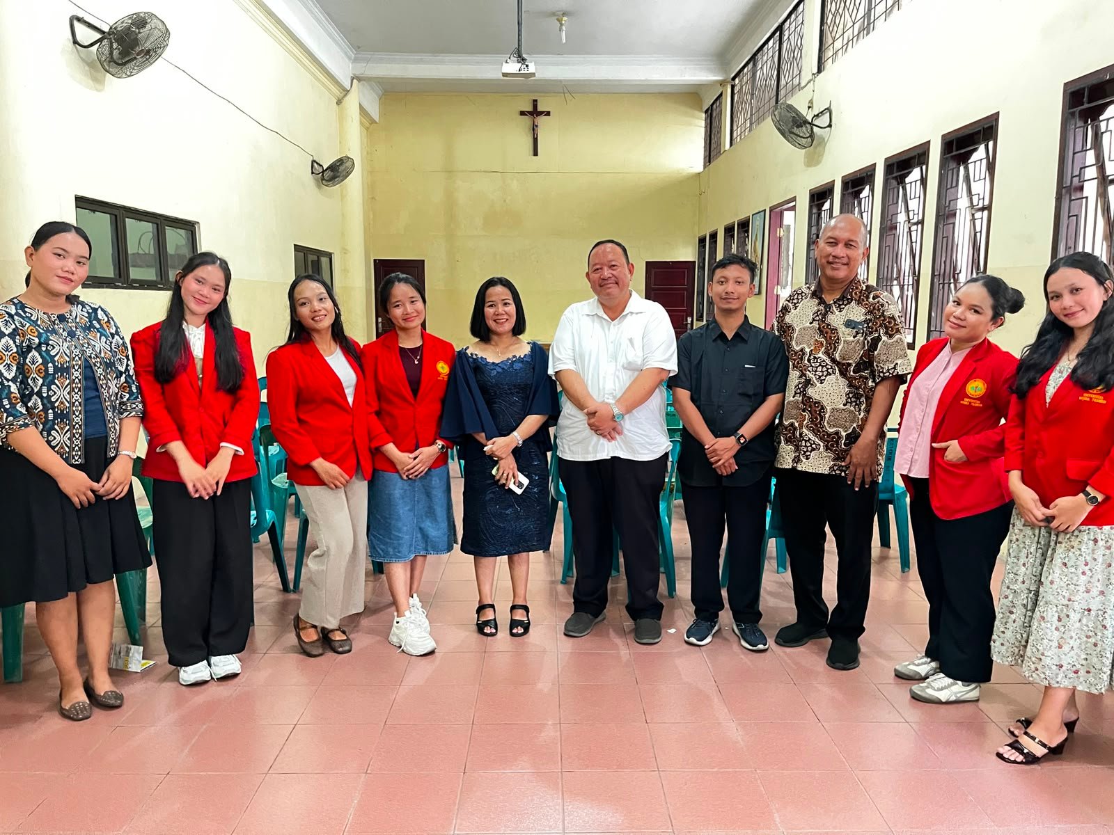 Kegiatan Bakti Sosial dan Pengabdian Masyarakat UBT di Gereja Katolik St Paulus Helvetia Medan